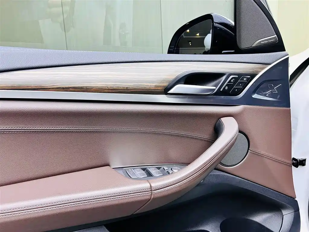BMW X3 2020 — фото 11