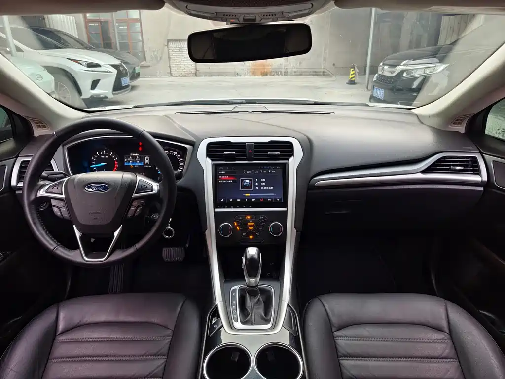 Ford Mondeo 2015 — фото 5