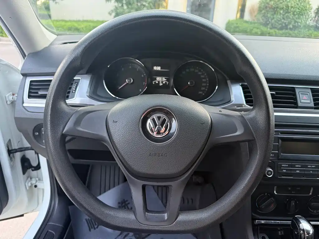 Volkswagen Bora 2018 — фото 14