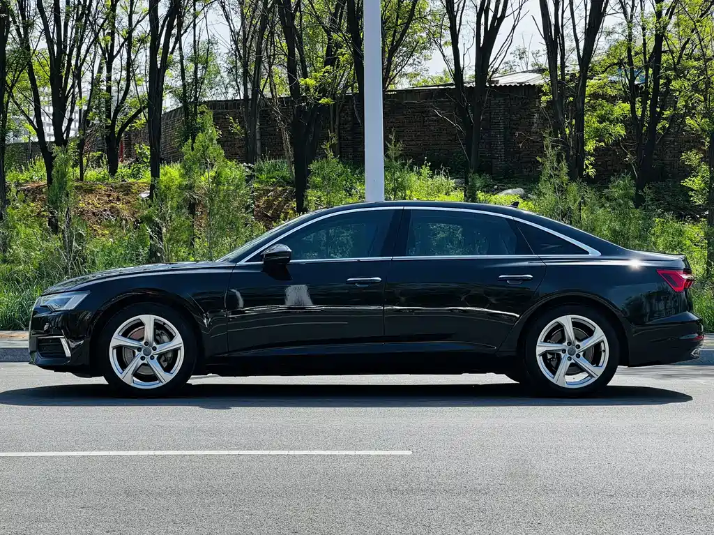 Audi A6L 2020 — фото 27