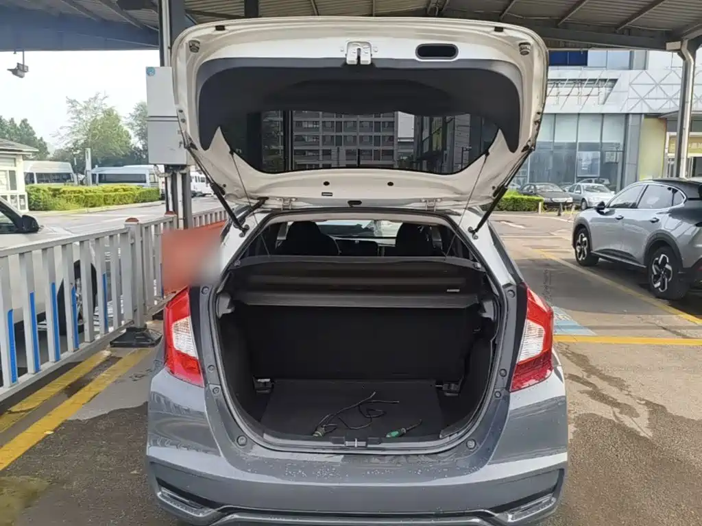 Honda Fit 2018 — фото 19