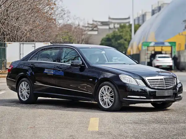 Mercedes-Benz E-Class 2012