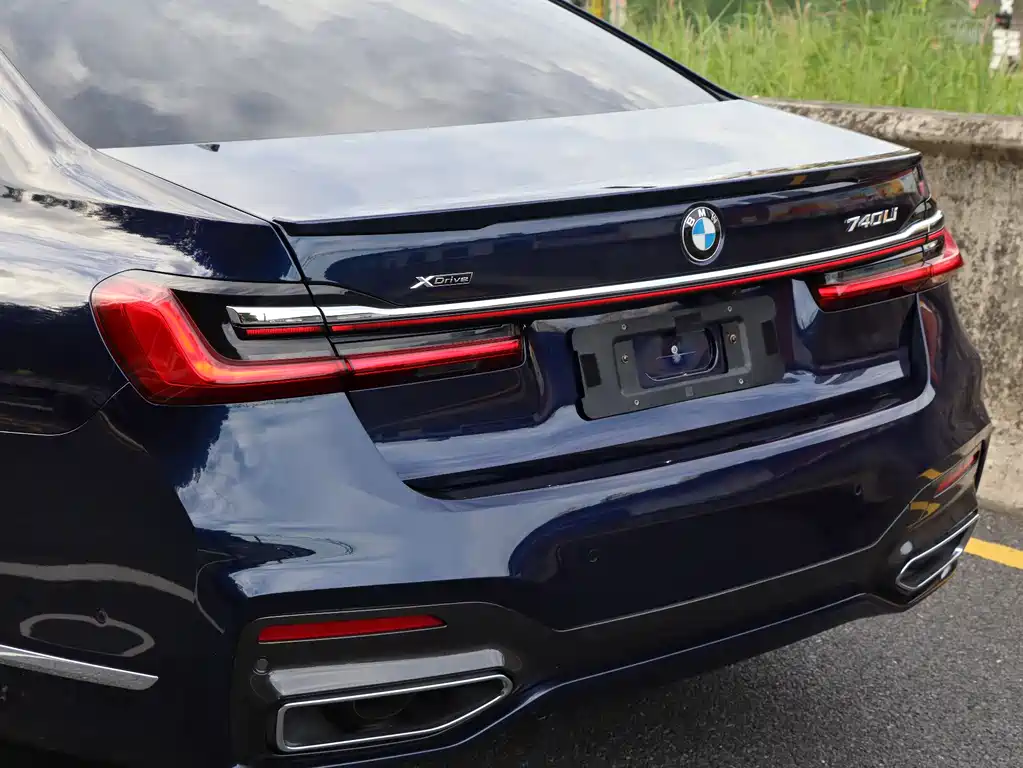 BMW 7 Series 2022 — фото 11
