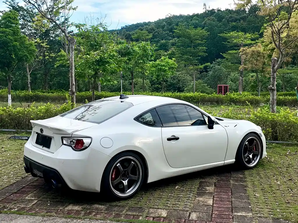 Toyota 86 2014 — фото 17