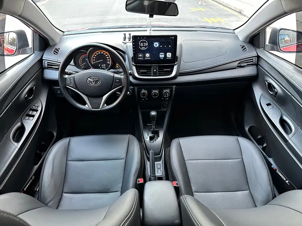 Toyota Yaris L 2022 — фото 18