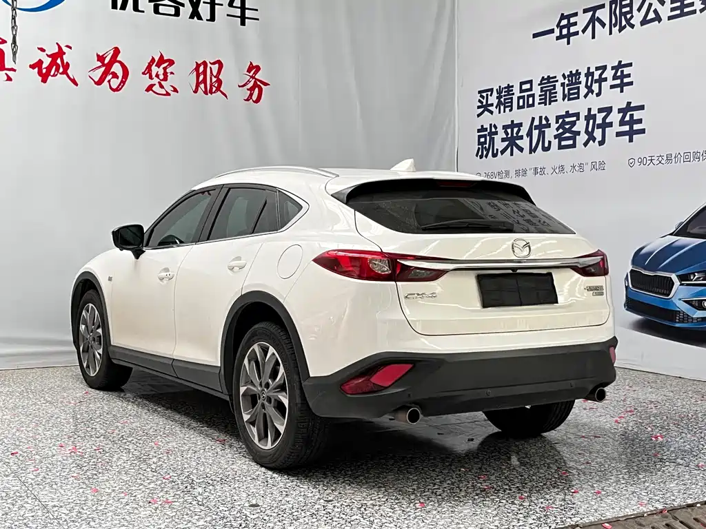 Mazda CX-4 2018 — фото 16