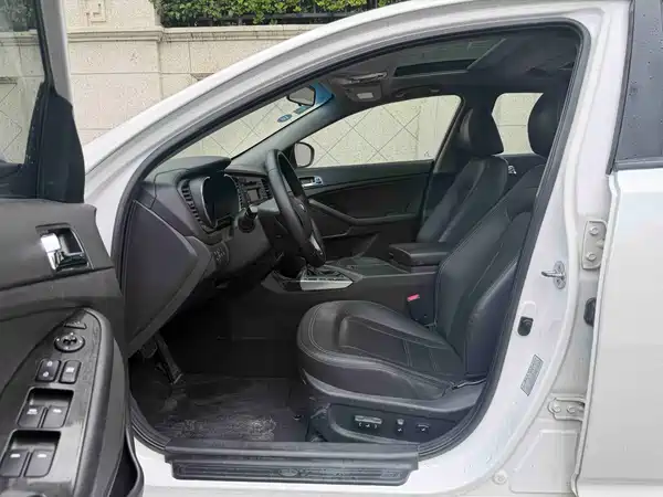 Kia K5 2012