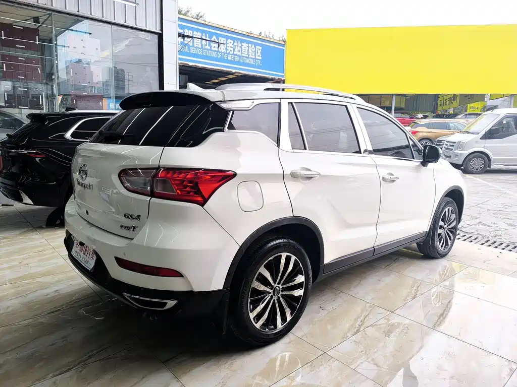 GAC Motor Trumpchi GS4 2017 — фото 11