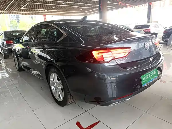 Buick Regal 2021