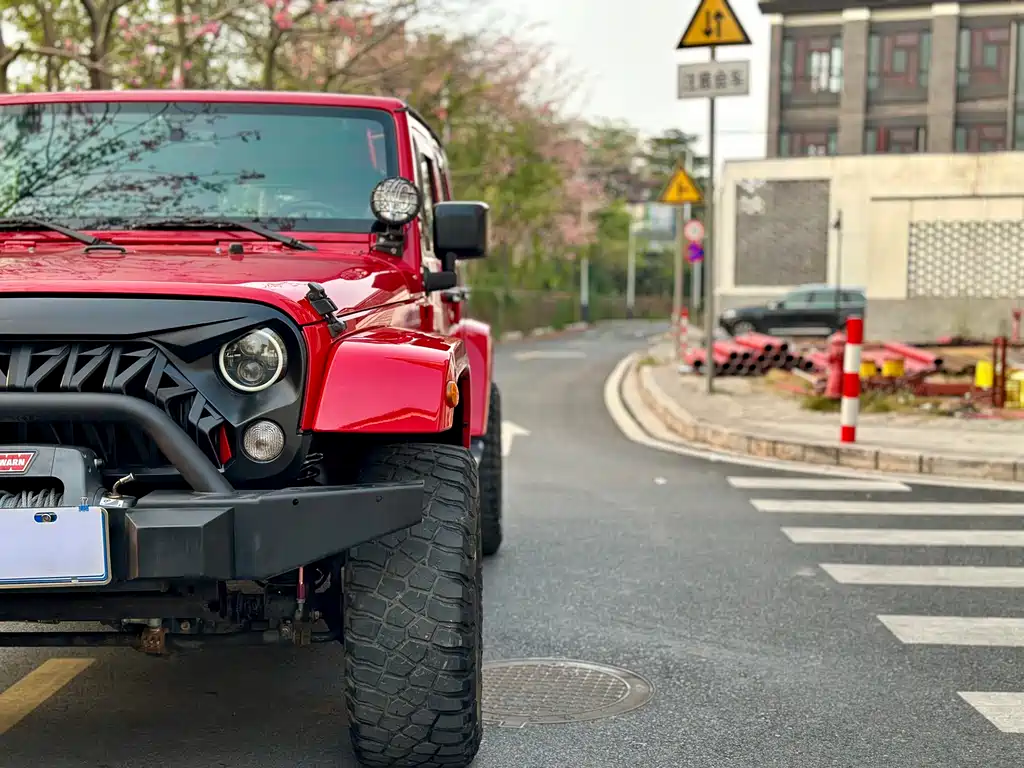 Jeep Wrangler 2015 — фото 8