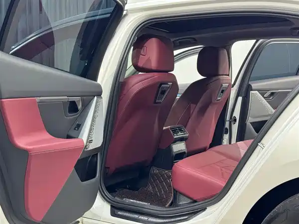 BMW 5 Series 2024