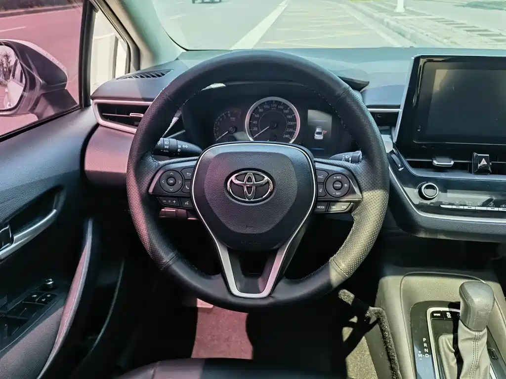 Toyota Corolla 2020 — фото 12