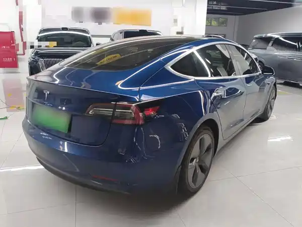 Tesla Model 3 2019