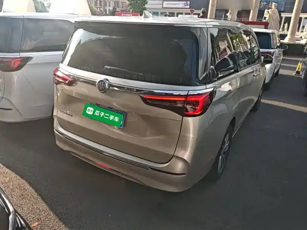 Buick GL8 2021