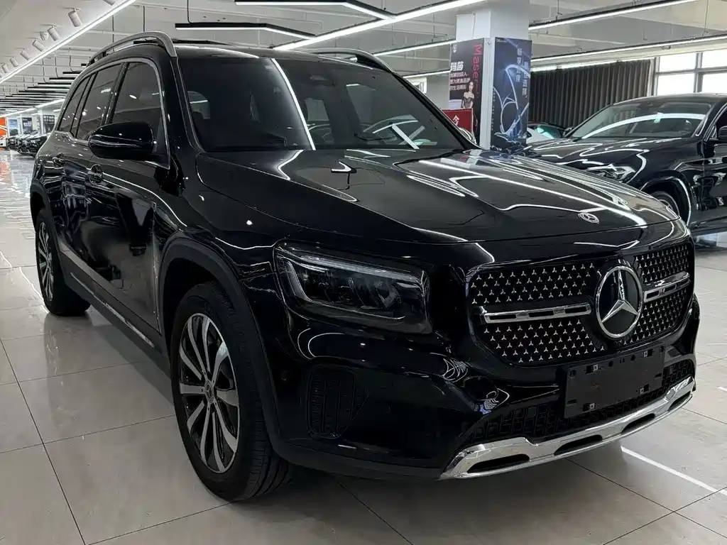 Mercedes-Benz GLB 2025