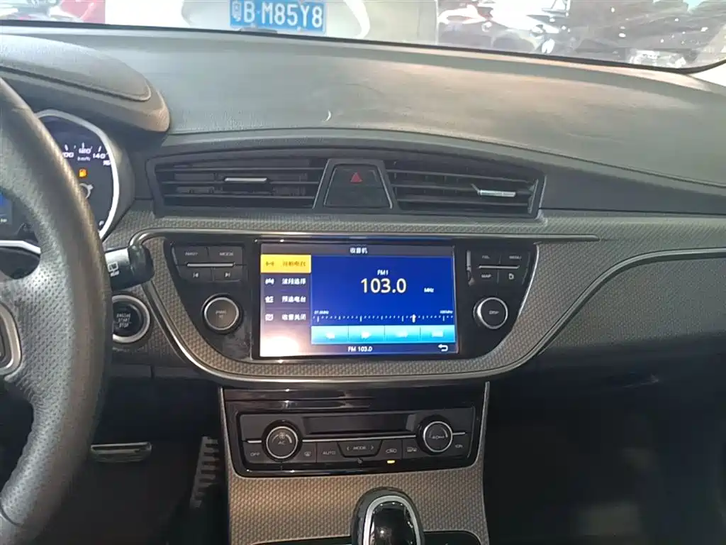 Geely Emgrand GS 2018 — фото 13