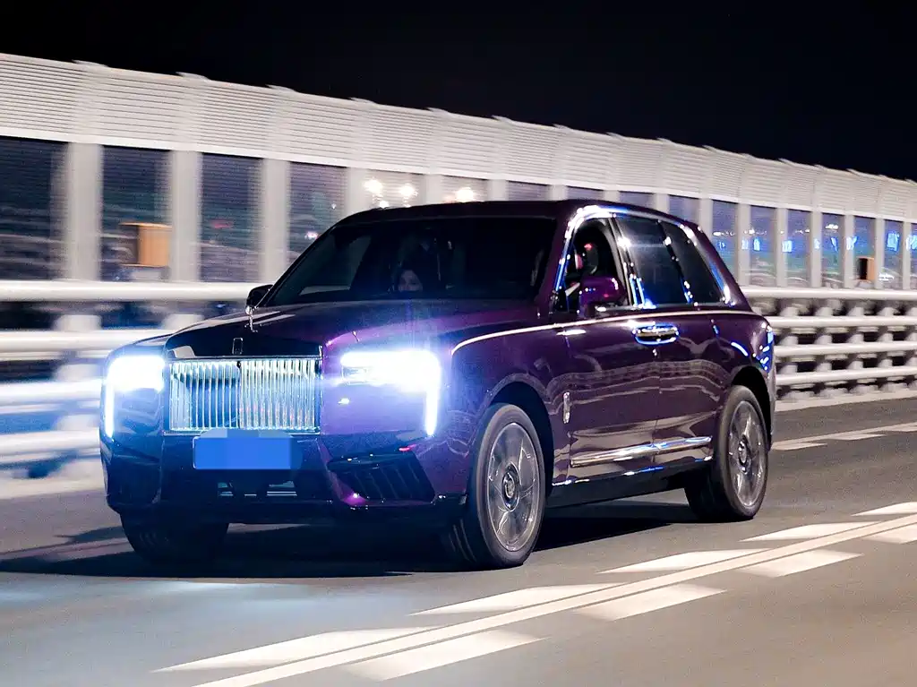 Rolls-Royce Cullinan 2025 — фото 2