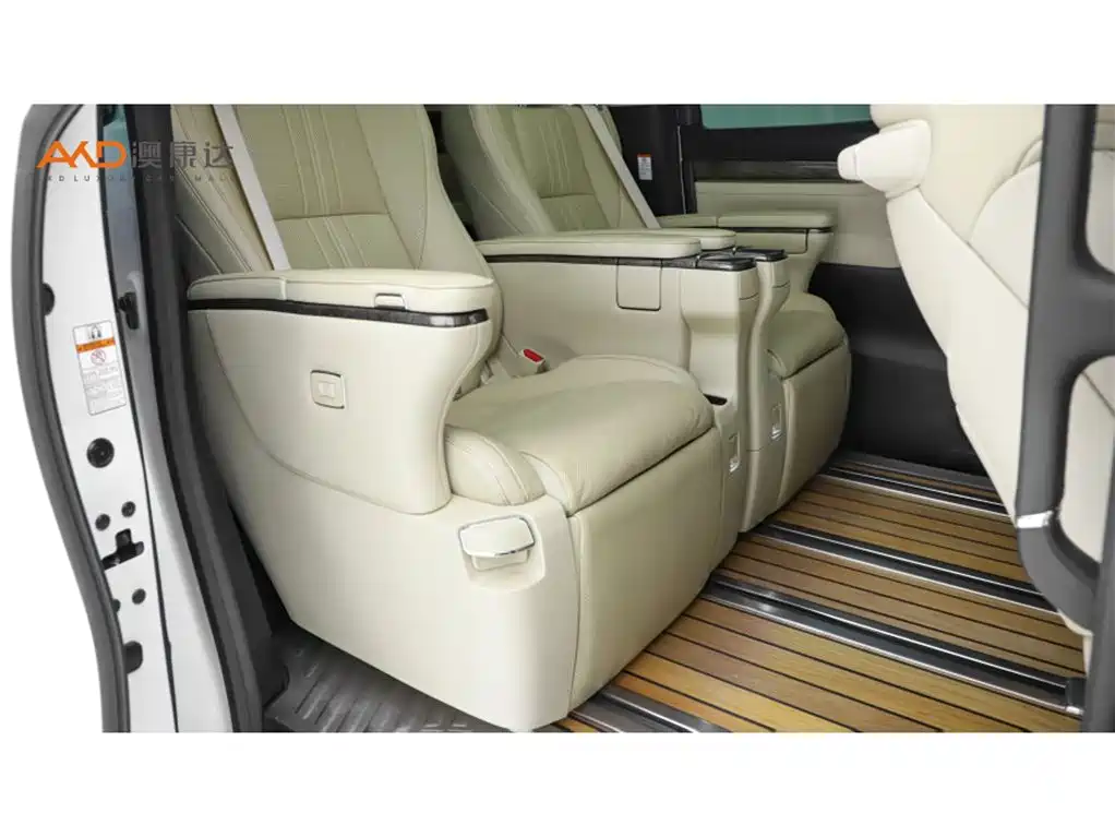 Toyota Vellfire 2022 — фото 8