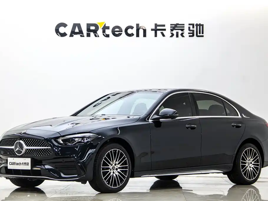 Mercedes-Benz C-Class 2025 — фото 1
