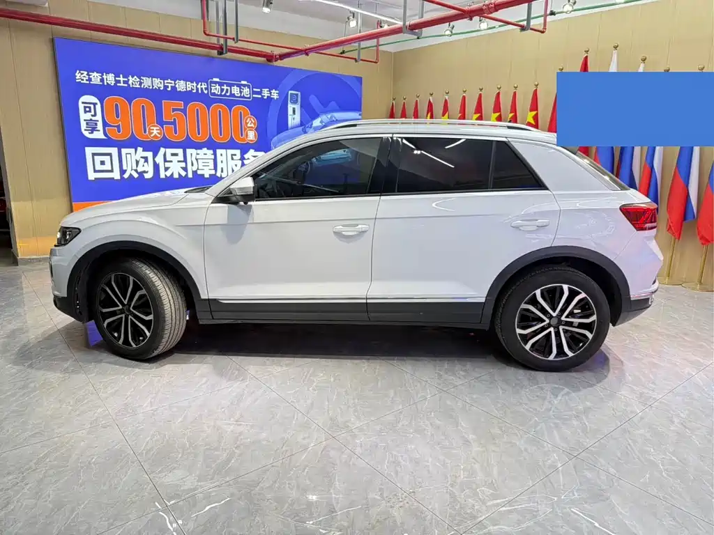 Volkswagen T-Roc 2022 — фото 6