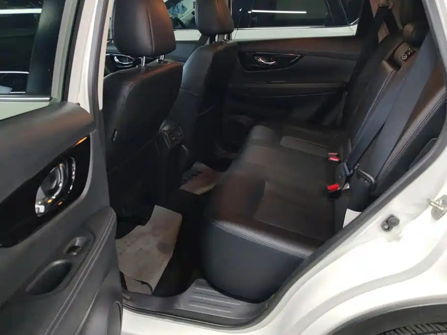 Nissan X-Trail 2023 — фото 11