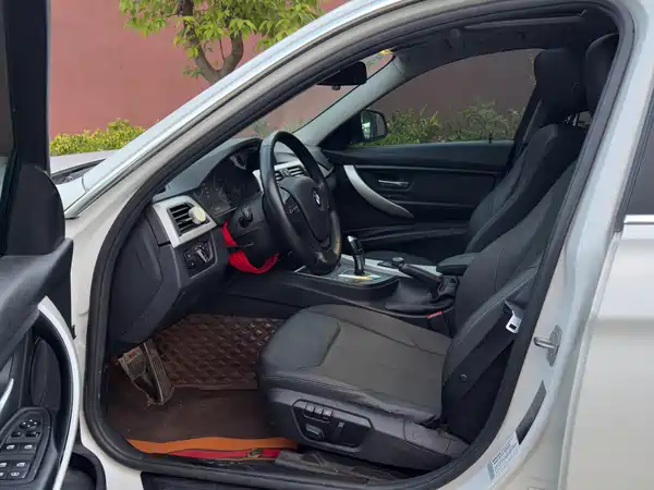 BMW 3 Series 2015
