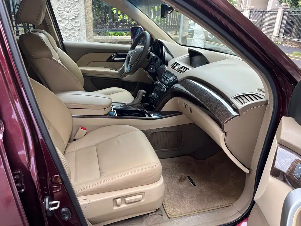 Acura MDX 2013