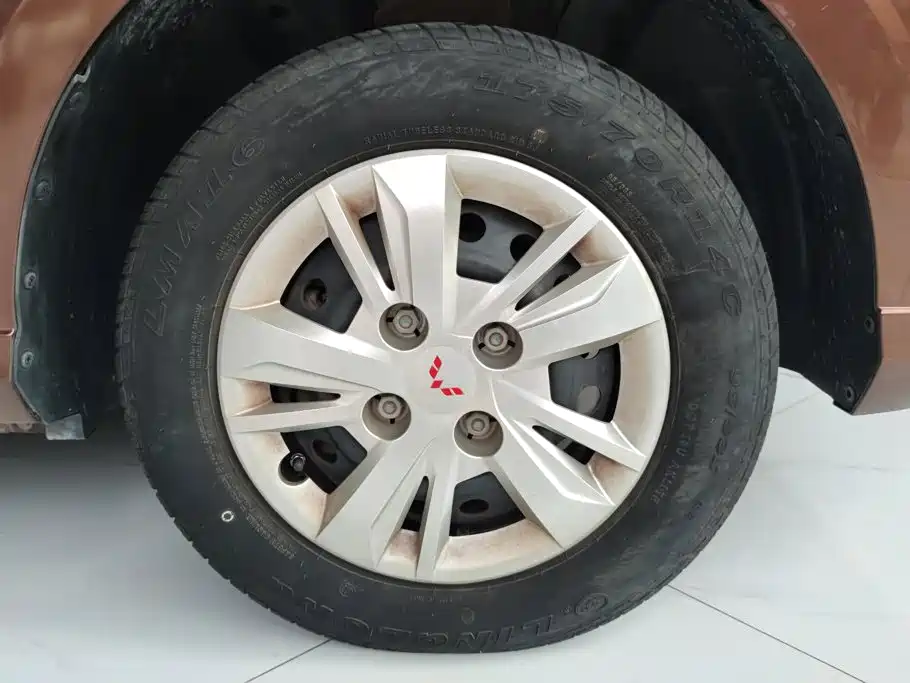 Wuling Hongguang 2020