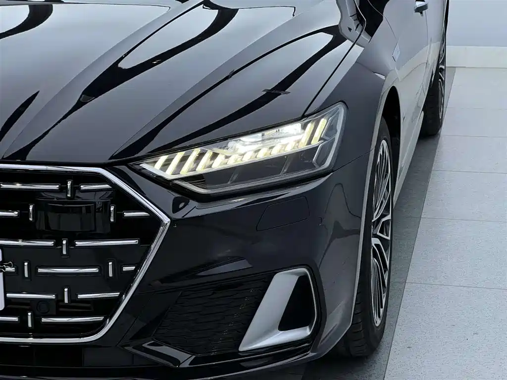 Audi A7L 2024 — фото 6