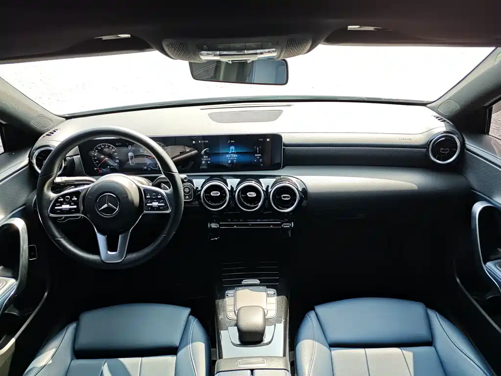 Mercedes-Benz A-Class 2020 — фото 13
