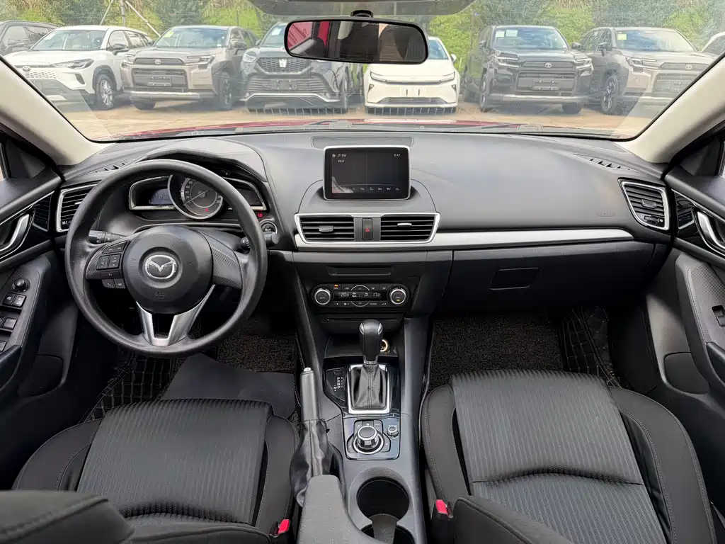 Mazda 3 Axela 2016 — фото 8