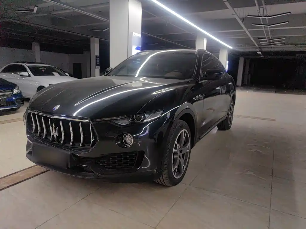 Maserati Levante 2018 — фото 1