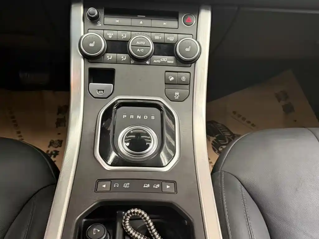 Land Rover Evoque 2018 — фото 6