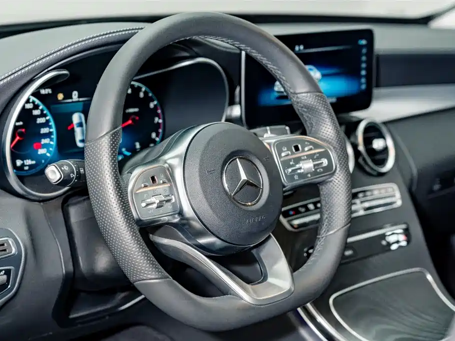 Mercedes-Benz C-Class 2021 — фото 9