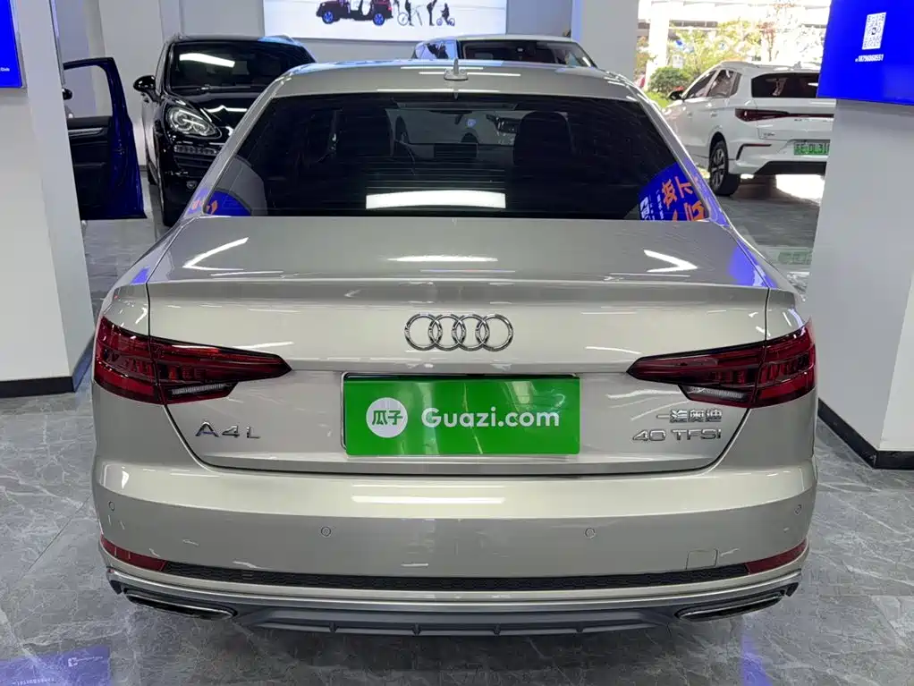 Audi A4L 2019