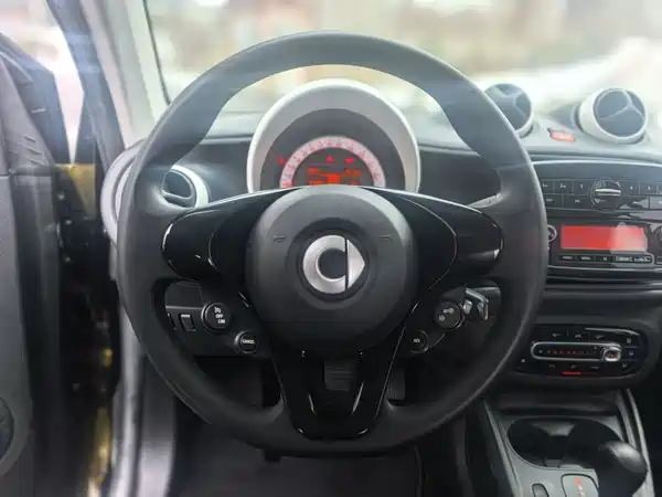smart fortwo 2018