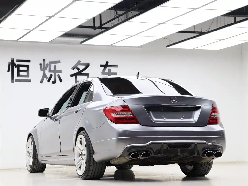 Mercedes-Benz C-Class AMG 2010 — фото 24