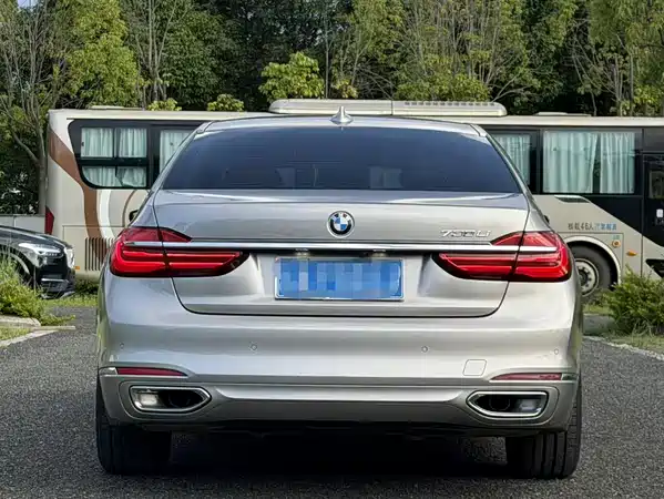 BMW 7 Series 2016