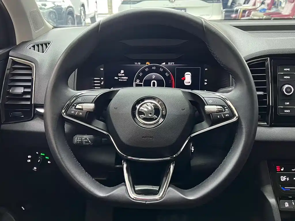 Skoda Karoq 2023 — фото 10