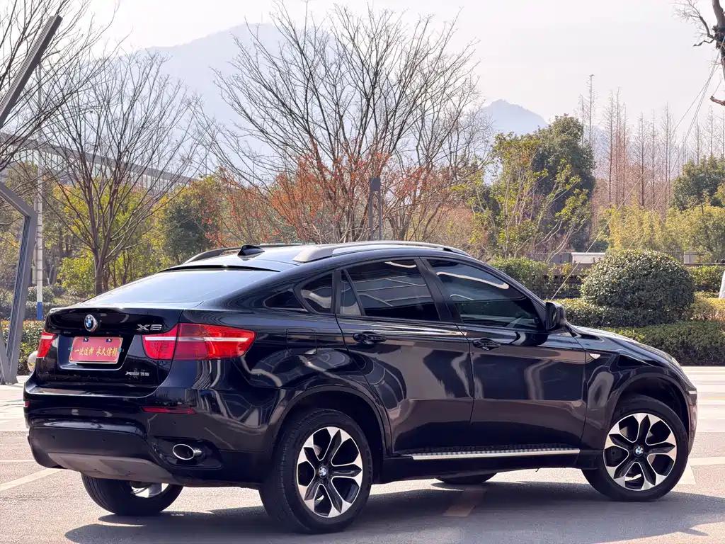 BMW X6 2012 — фото 12