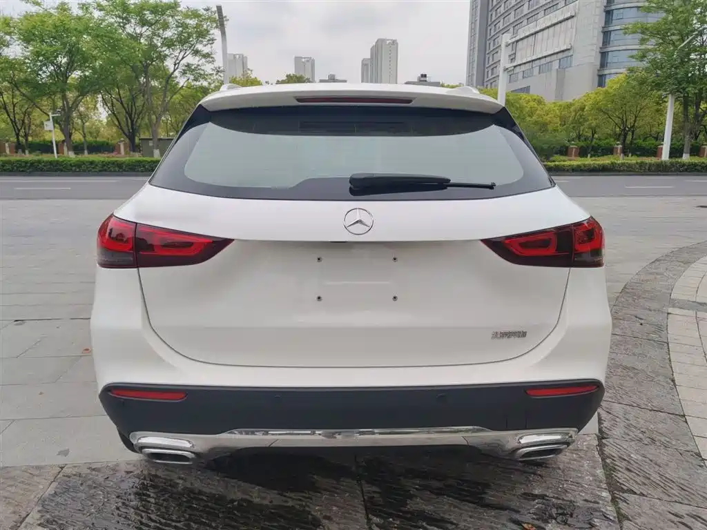Mercedes-Benz GLA 2023 — фото 4