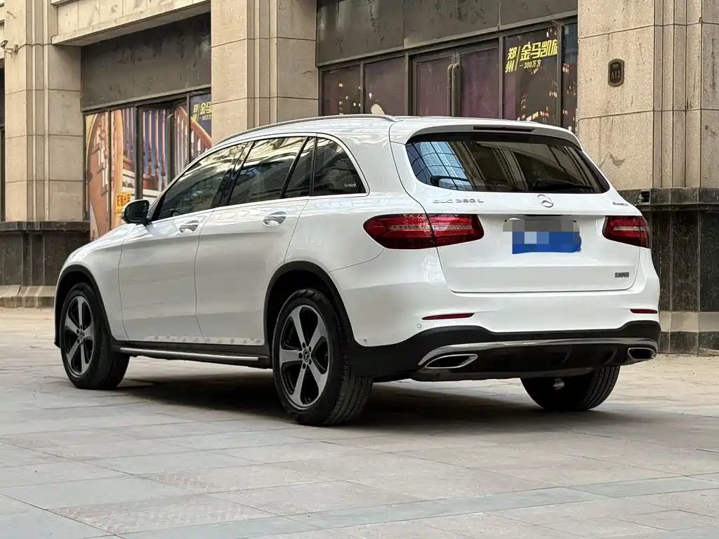 Mercedes-Benz GLC 2019 — фото 18