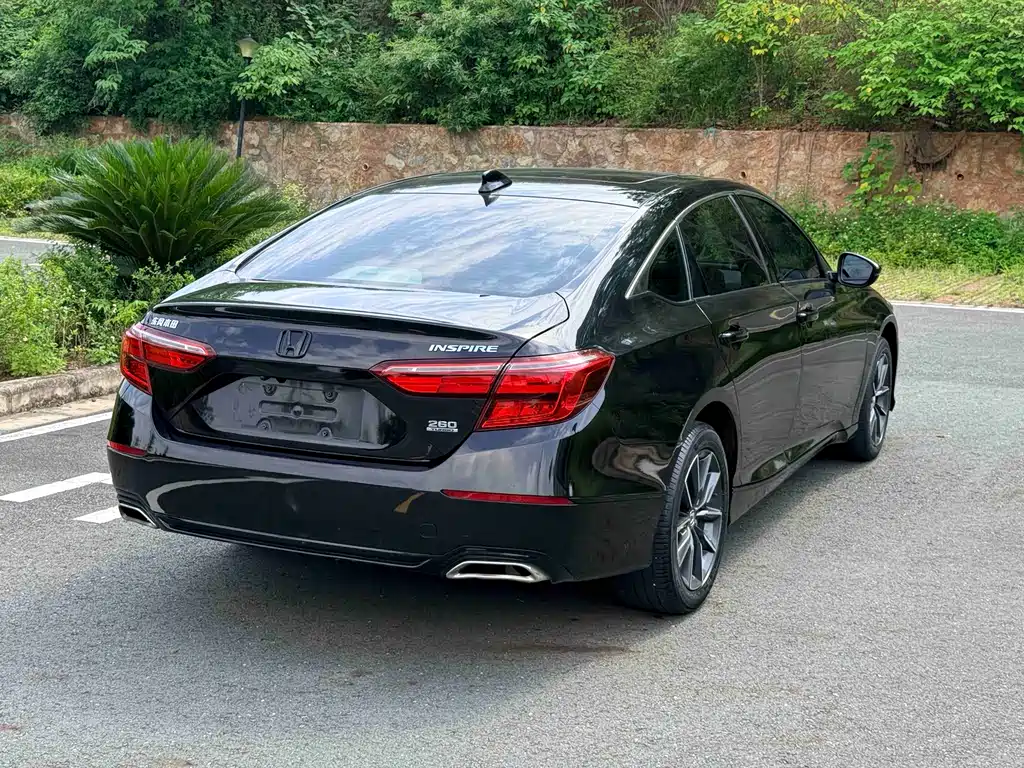 Honda Inspire 2022 — фото 9
