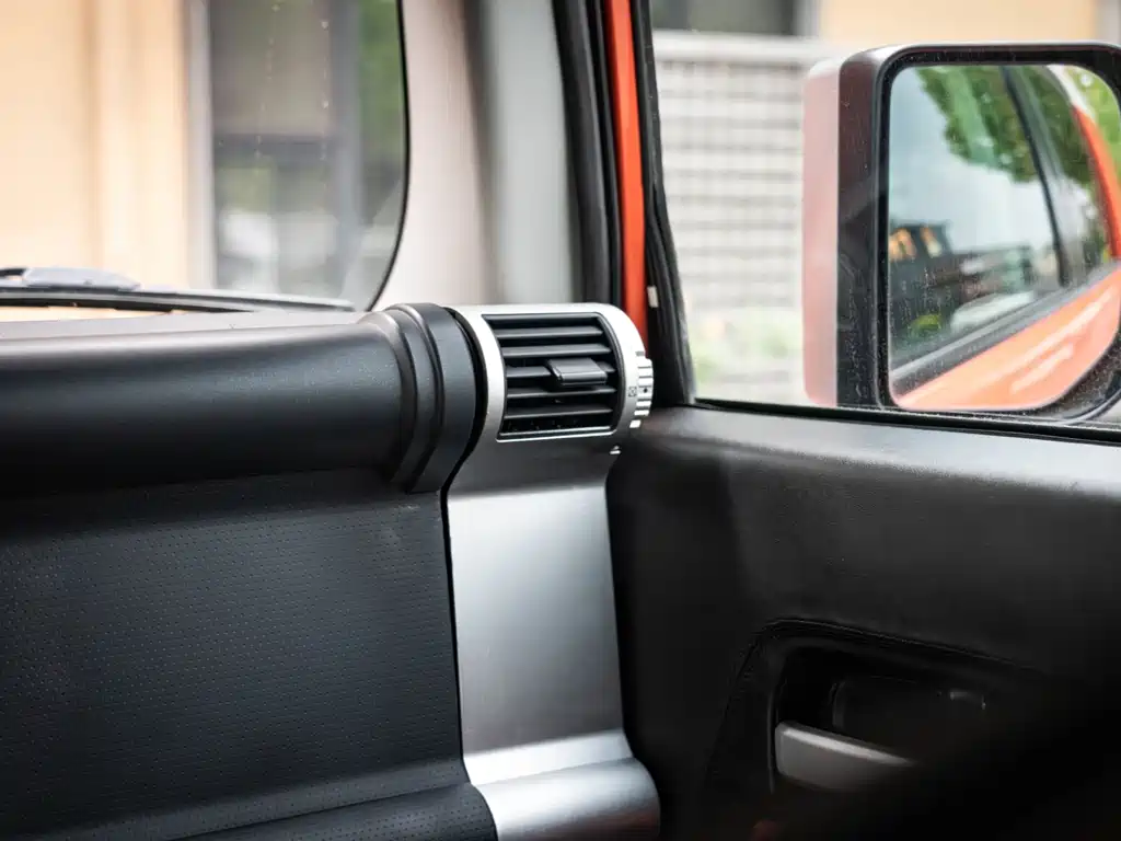 Toyota FJ Cruiser 2013 — фото 20
