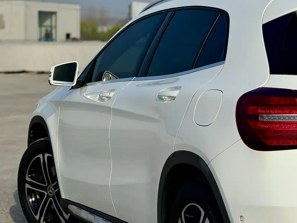 Mercedes-Benz GLA 2018 — фото 10
