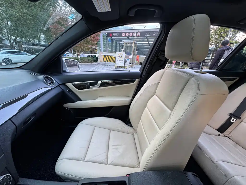 Mercedes-Benz C-Class 2013 — фото 20