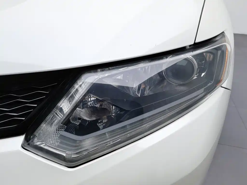Nissan X-Trail 2015