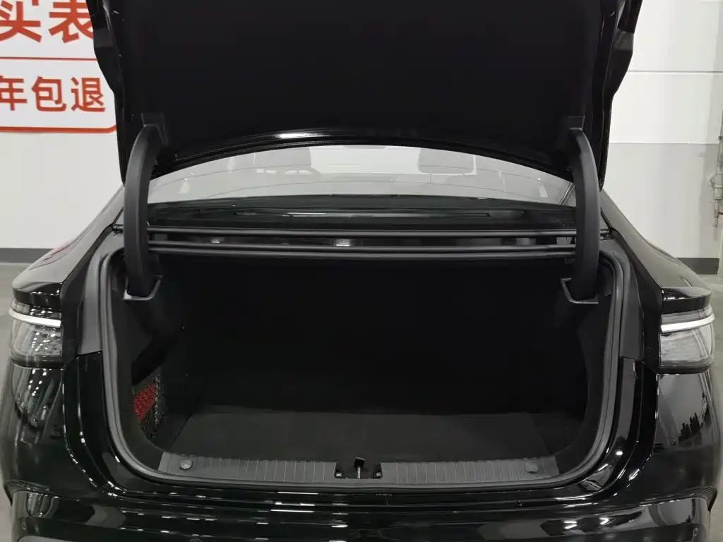 BYD Seal 07 DM-i 2026 — фото 16