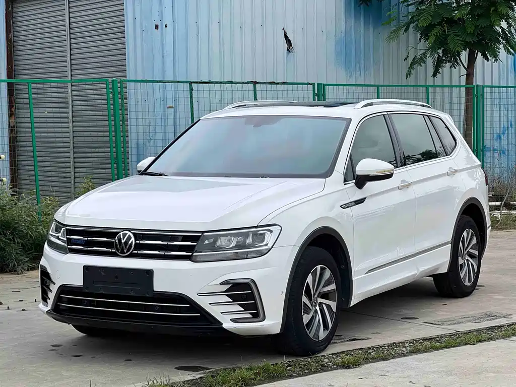 Volkswagen Tiguan L PHEV 2021