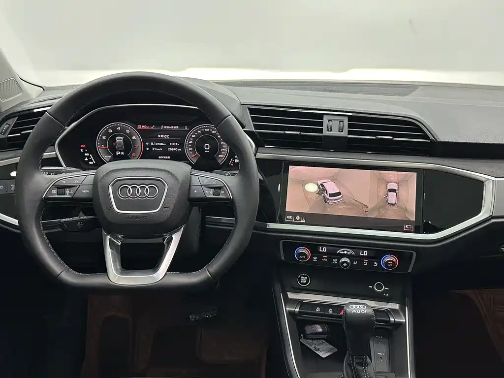 Audi Q3 2023 — фото 11